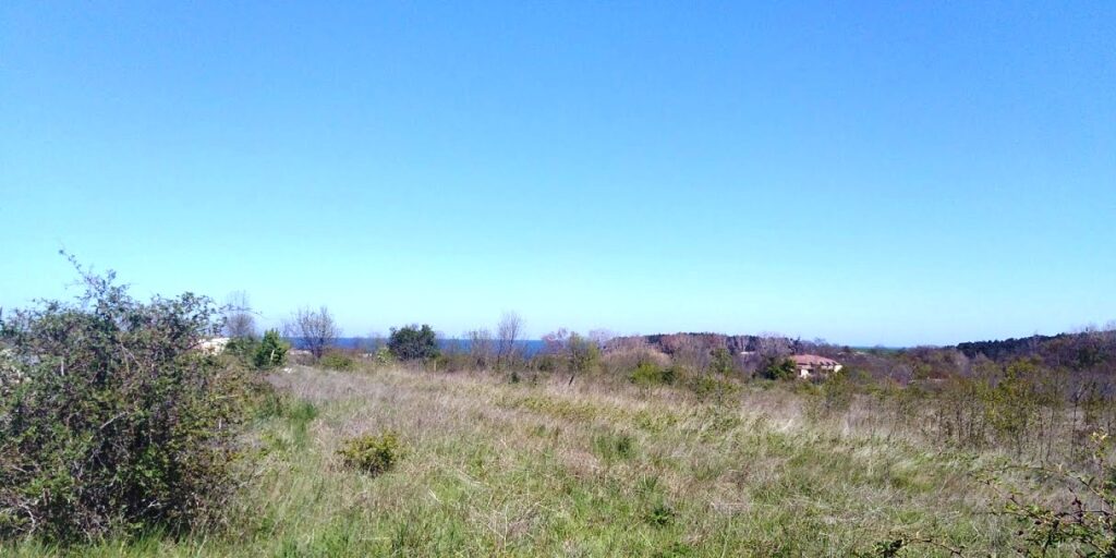 Неурегулиран парцел на Арапя - Царево